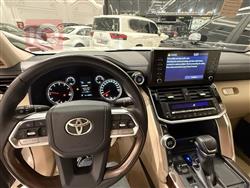 تۆیۆتا لاند کروزەر